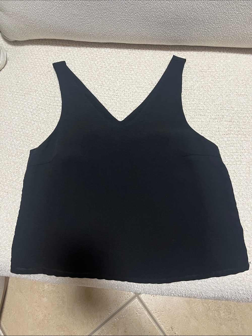 Women's Black V-Neck Sleeveless Camisole